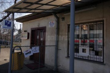 Aici s-au mutat casa de bilete și postul de poliție