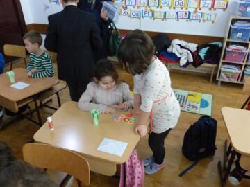 „Ziua porților deschise” pentru părinți și viitori elevi, la Școala Gimnazială Nr. 1 Suceava