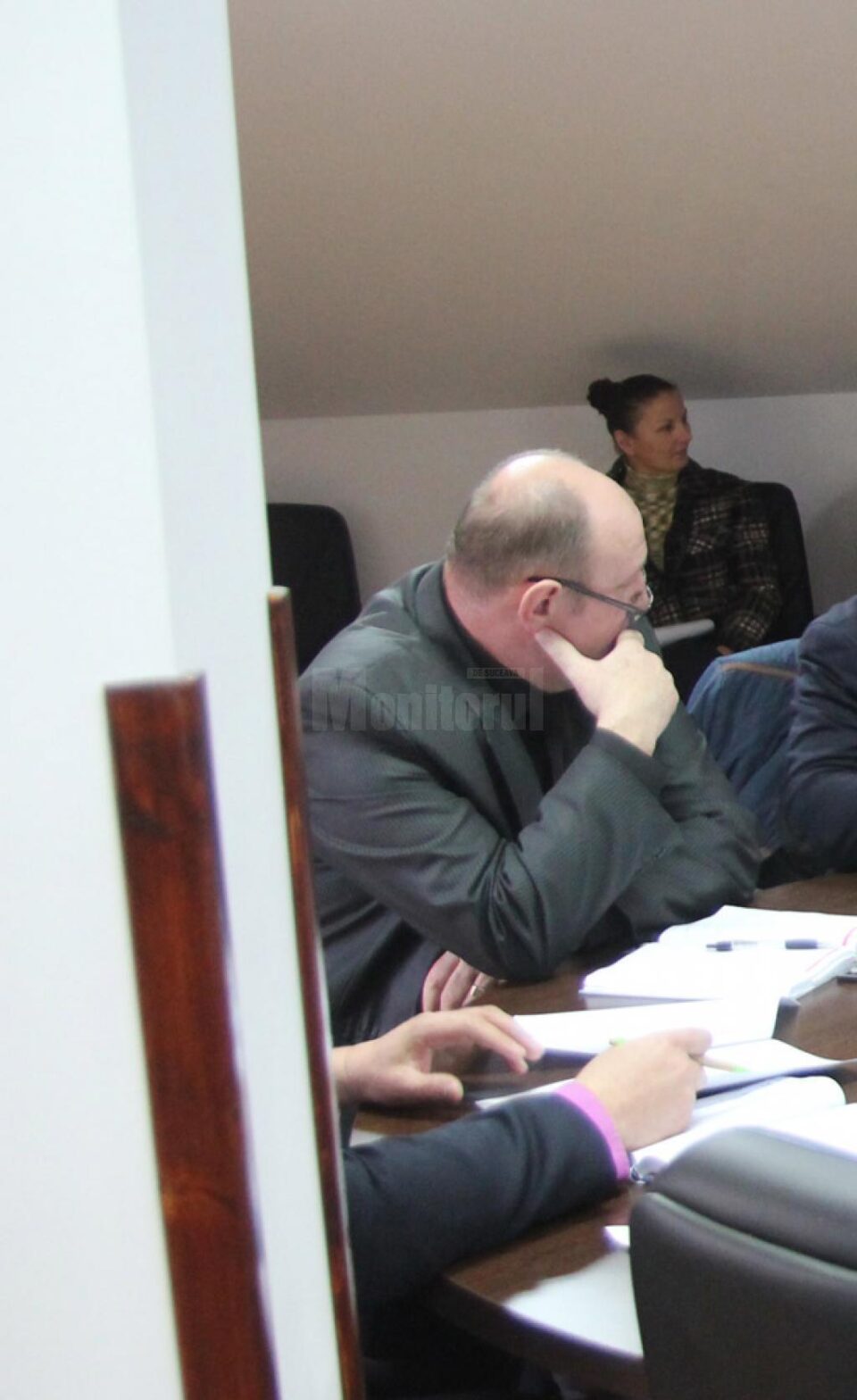 Doar primarul Andriciuc și secretara știu cu certitudine ce este în spatele proiectelor adoptate Doar primarul Andriciuc și secretara știu cu certitudine ce este în spatele proiectelor adoptate