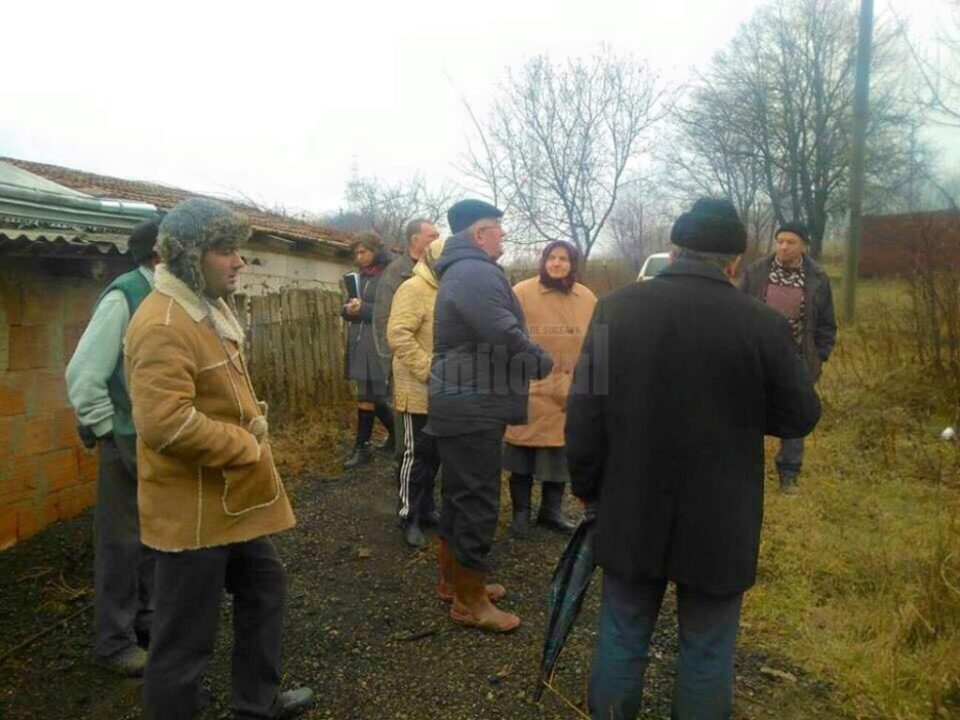 Locuitorii de pe strada Crângului solicită aducerea rețelelor de utilități într-o zona unde au început sa se extindă locuințele individuale