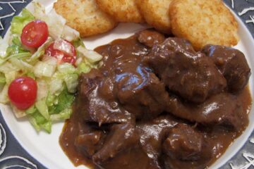 Tocană de vită cu bere (carbonade flamande). Foto: www.unmondevasion.com