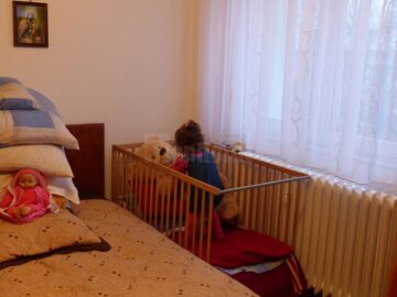 O familie de suceveni a adoptat o fetiță în vârstă de 1 an și 7 luni, aflată în grija unui asistent maternal
