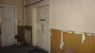 Clădirea de kilometrul 0 al municipiului Rădăuți, la un pas de a deveni o ruină