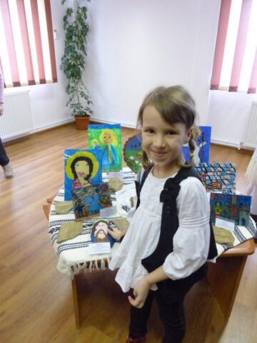 Sute de preșcolari, premiați pentru creațiile realizate în cadrul Concursului „Penelul Fermecat”, faza zonală Suceava