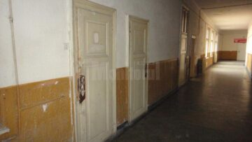 Grupuri sanitare închise