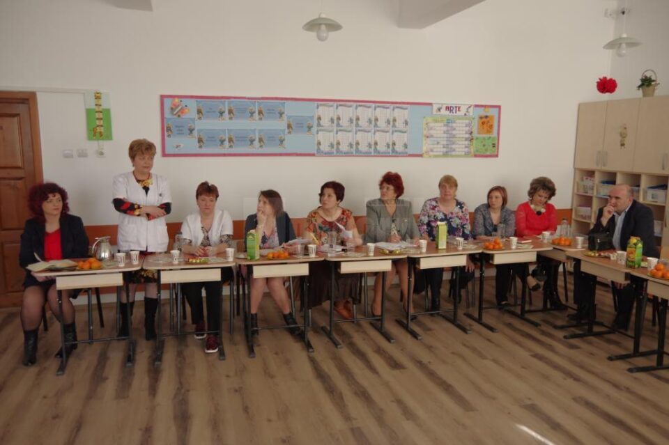 Proiectul „Dinți frumoși, copii sănătoși!”, la Școala Gimnazială Nr. 1 Suceava