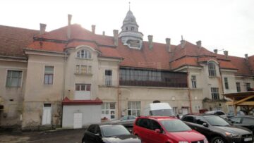 Clădirea de kilometrul 0 al municipiului Rădăuți, la un pas de a deveni o ruină