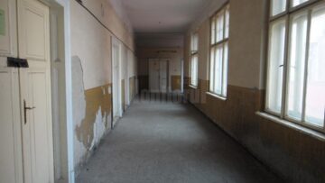 Clădirea de kilometrul 0 al municipiului Rădăuți, la un pas de a deveni o ruină