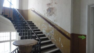 Clădirea s-a degradat permanent