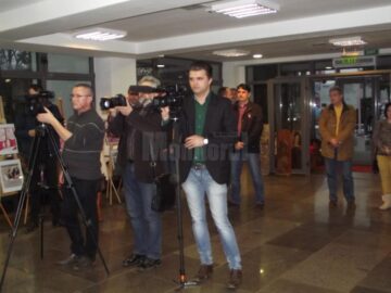Expoziția foto-grafică „Jupânu' pune punctul pe (e)i”