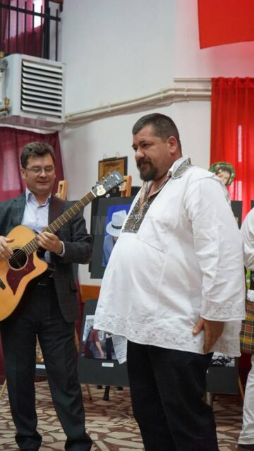 Expoziții de artă plastică, lansări de carte, recitaluri de poezie, momente folclorice la Casa de Cultură din Cajvana