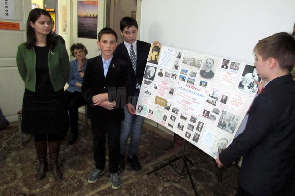 Proiectul “Interculturalitatea spațiului românesc. Transferarea tradițiilor de la sat la oraș și felurile în care privim România” Proiectul “Interculturalitatea spațiului românesc. Transferarea tradițiilor de la sat la oraș și felurile în care privim România”
