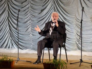 Momente savuroase de umor oferite sucevenilor de îndrăgiții actori Stela Popescu și Alexandru Arșinel