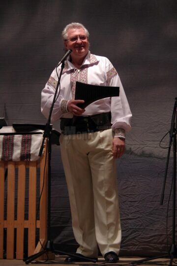 Peste 9.000 de lei adunați pentru Violeta Catargiu, bolnavă de cancer, în urma unui spectacol caritabil desfășurat pe scena suceveană