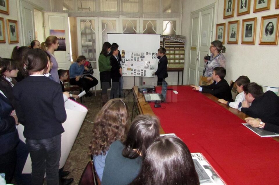 Proiectul “Interculturalitatea spațiului românesc. Transferarea tradițiilor de la sat la oraș și felurile în care privim România”
