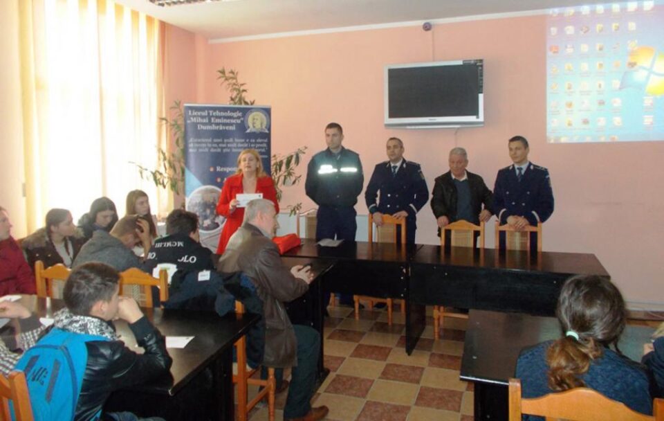 Prevenirea violenței în școală la Liceul Tehnologic "Mihai Eminescu" din Dumbrăveni
