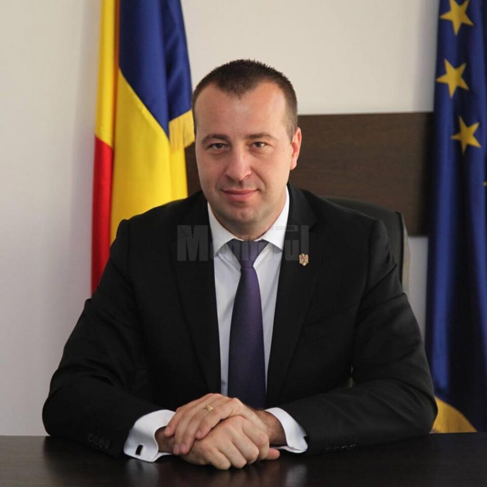 Lucian Harșovschi: „Scopul nostru nu este să dăm amenzi proprietarilor de teren, ci să facem curat în oraș. Sunt destule terenuri private de care proprietarii nu se îngrijesc” Lucian Harșovschi: „Scopul nostru nu este să dăm amenzi proprietarilor de teren, ci să facem curat în oraș. Sunt destule terenuri private de care proprietarii nu se îngrijesc”