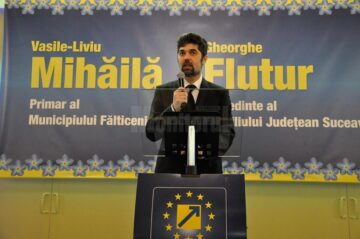 Candidatul PNL la Primăria Fălticeni, lansat sub semnul iubirii și al florii de nu-mă-uita