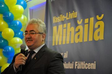 Candidatul PNL la Primăria Fălticeni, lansat sub semnul iubirii și al florii de nu-mă-uita