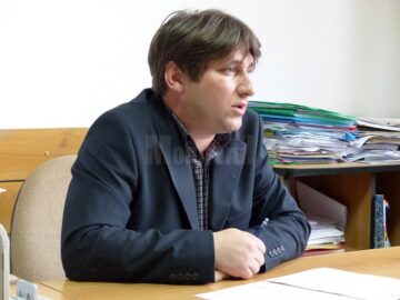 Cezar Anuței: „În cursul lunii martie 2016 au fost primite manuale de clasa a III-a la disciplina Limba română, editura Ars Libri, tipărite după noua programă”