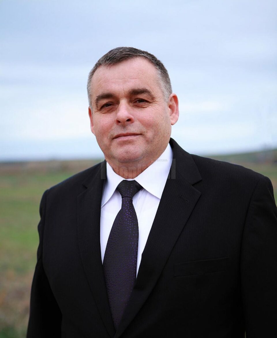 Constantin Galan a demisionat din ALDE Suceava și a anunțat în plenul Camerei Deputaților afilierea la grupul PNL Constantin Galan a demisionat din ALDE Suceava și a anunțat în plenul Camerei Deputaților afilierea la grupul PNL