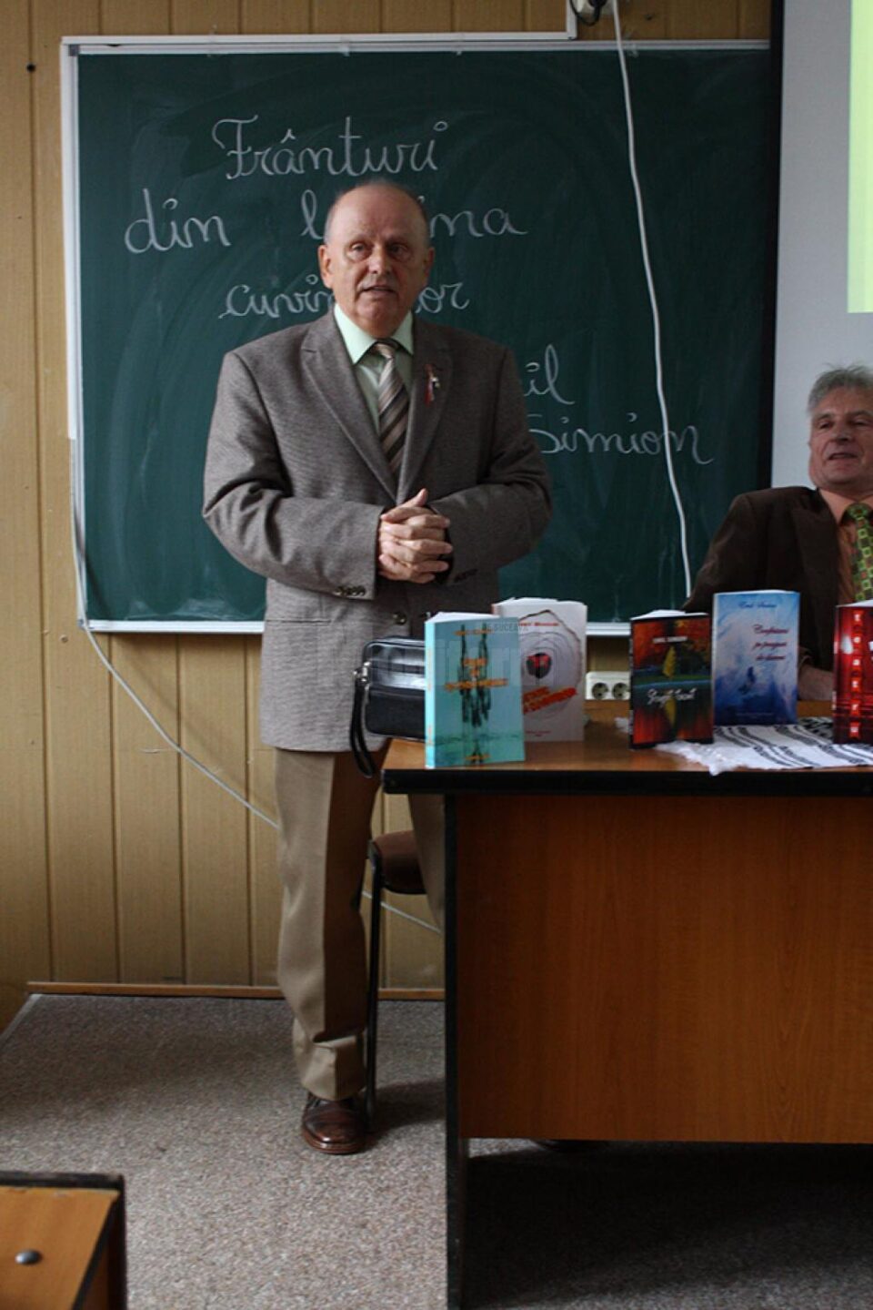 Lansare de carte la Colegiul Economic “Dimitrie Cantemir”