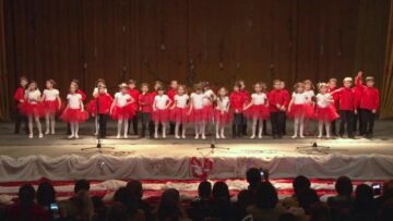 Elevii claselor primare de la Școala Gimnazială Nr. 1 au vestit venirea primăverii