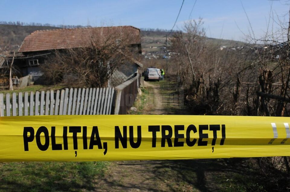 Polițiștii au închis un perimetru pentru efectuarea cercetărilor