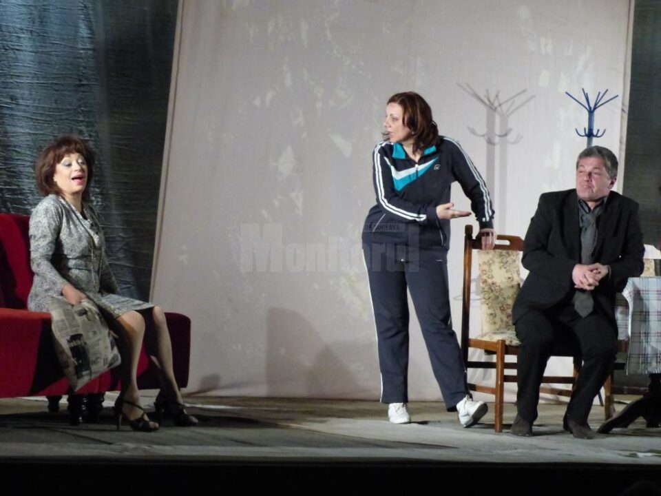 Spectacolul „Mă mut sau nu mă mut? Aceasta e-ntrebarea!” Spectacolul „Mă mut sau nu mă mut? Aceasta e-ntrebarea!”