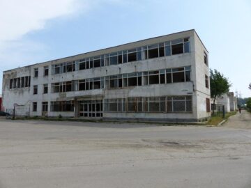 Imaginea tristă a fostei fabrici de covoare Siret