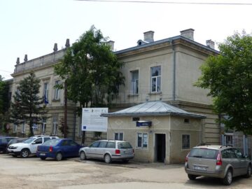 Covorul fermecat de Siret a zburat din oraș cu peste 4.000 de locuitori