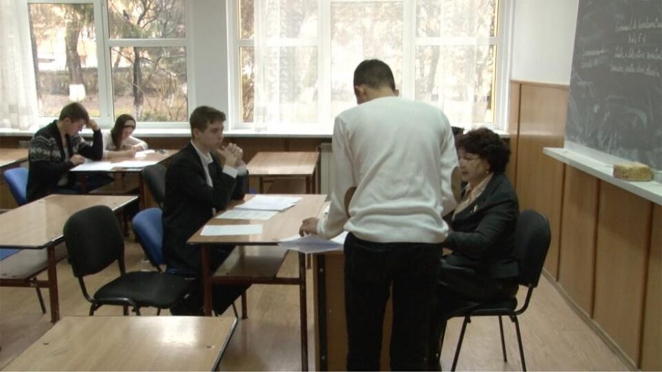 Elevii mai au la dispoziție patru luni pentru a se pregăti pentru examenul maturității