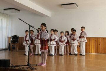 Concursul interjudețean „Armonie prin artă populară și tradiții”, secțiunea folclor