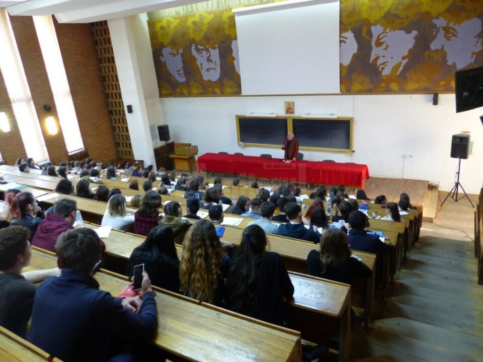 Ore de pregătire la Limba și literatura română