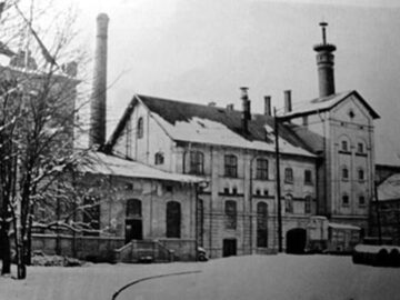 SAB SA sau Fabrica de spirt, cum este cunoscută de localnici, este cea mai veche fabrică din Rădăuți, cu o tradiție în domeniu de peste 200 ani