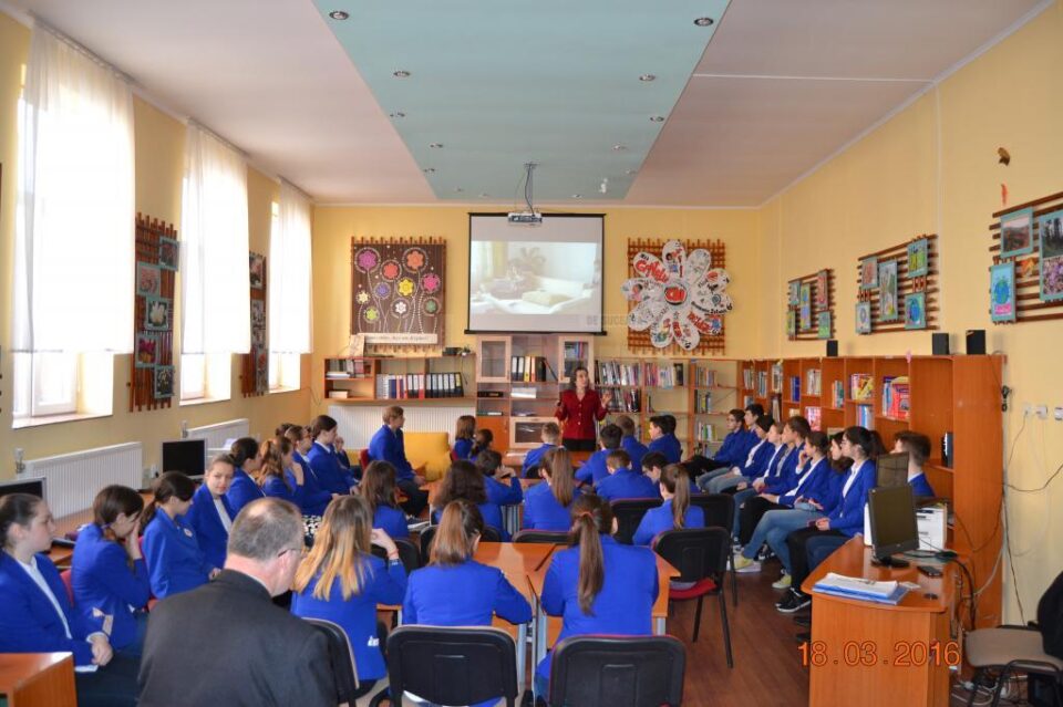 Educație financiară în școlile sucevene Educație financiară în școlile sucevene