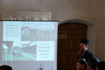 Șefii de la CFR, primarii și starețul Mănăstirii Putna s-au pus de acord pentru ca trenurile să ajungă din nou la Putna