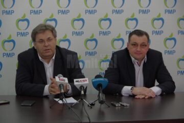 Președintele Partidului Mișcarea Populară Suceava, Corneliu Popovici, și primarul de Pojorâta, Bogdan Codreanu