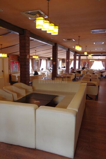 Legea antifumat a redus clientela restaurantelor din Suceava cu 20-50%