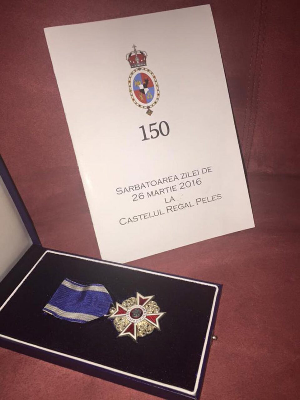 Tenorul sucevean Teodor Ilincăi, învestit cu Ordinul Coroana României în grad de Cavaler