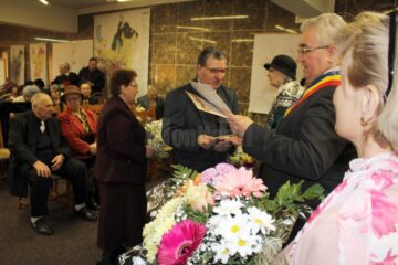 „Cuplurile de aur” ale Sucevei au fost răsplătite cu diplome de fidelitate, buchete de flori și premii bănești