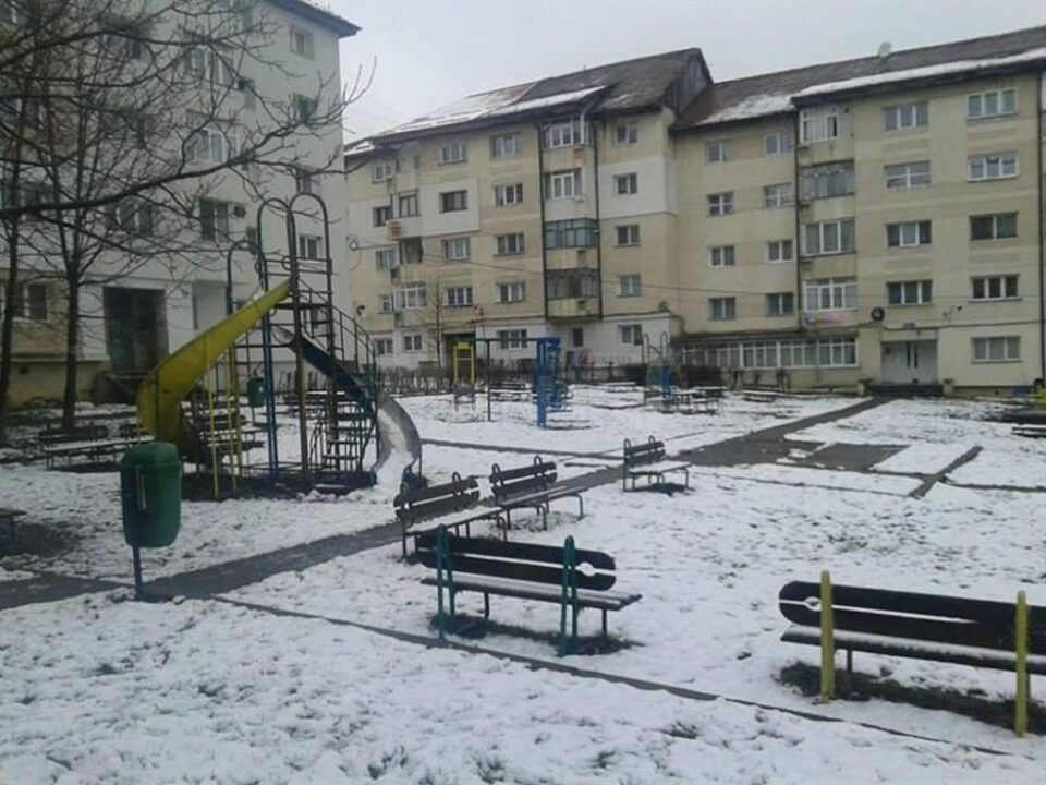 Construirea și modernizarea locurilor de joacă pentru copii, o prioritate pentru Marian Andronache