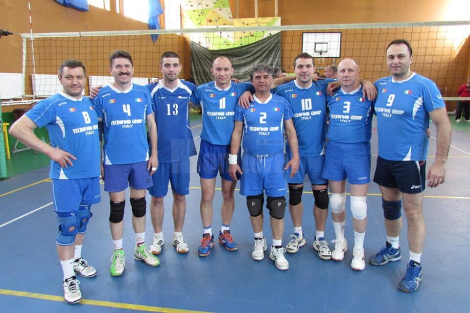 Legenda Chișinău a câștigat Cupa „Nada Florilor” în turneul de volei old-boys de la Fălticeni