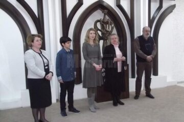 Prima expoziție personală a lui Guy