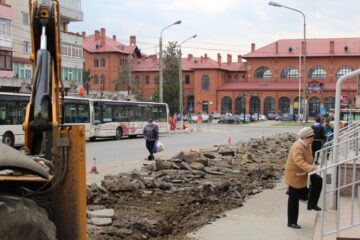Strada din fața Gării Burdujeni va fi lărgită, pentru a fi create locuri de parcare pe ambele laterale