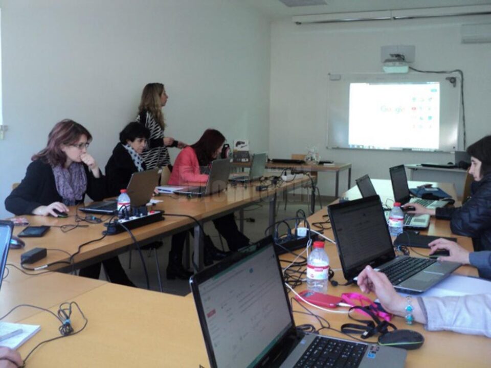 Curs de formare pentru profesori ai Școlii Gimnaziale Nr. 4, în Lisabona, Portugalia