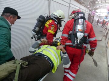Incendiu cu victime în hala acoperită și explozii pirotehnice, scenariul unei intervenții ISU în bazarul sucevean