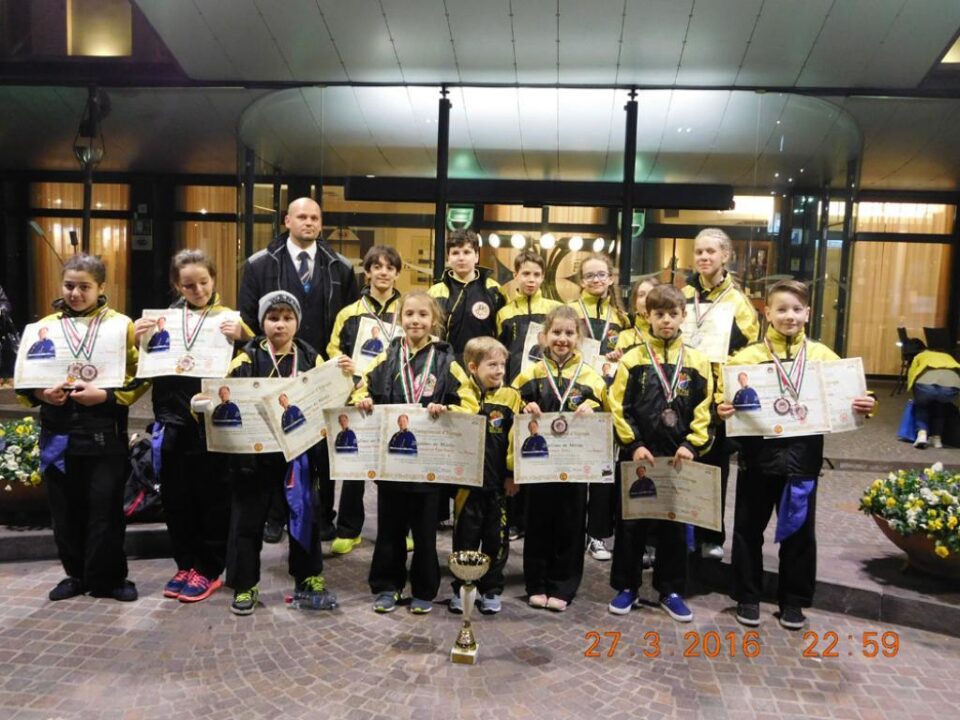 Clubul He Pai Suceava a câștigat prin sportivii săi 18 medalii la europenele intercluburi