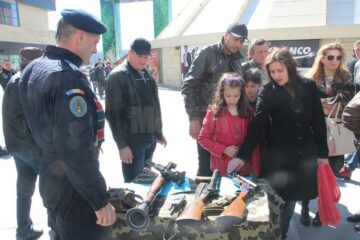 Sute de oameni au privit și aplaudat demonstrațiile jandarmilor suceveni
