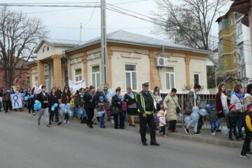 Ziua Internațională de Conștientizare a Autismului, marcată la Fălticeni printr-un marș